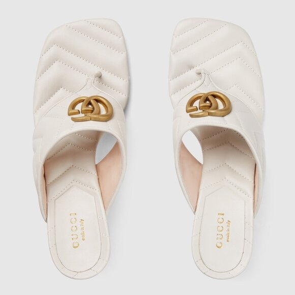 GUCCI SHOES DOUBLE G MARMONT LOGO WHITE QUILTED THONG SANDALS - Picture 2 of 15